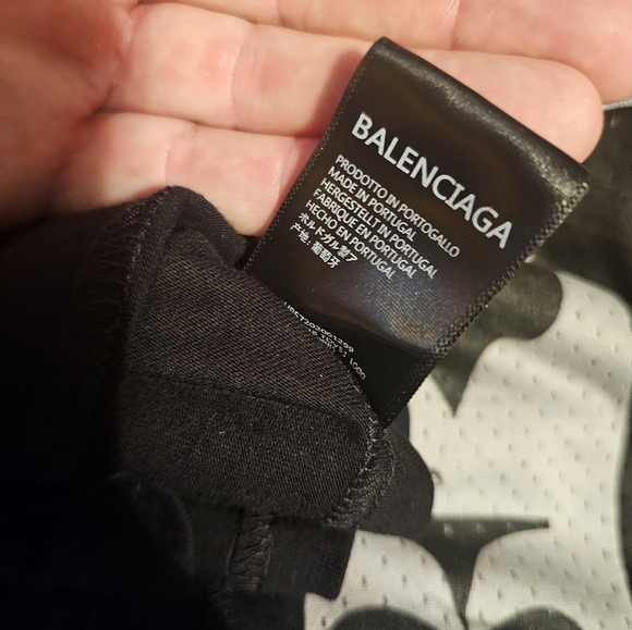 Balenciaga T-shirt - Picture 4 of 5